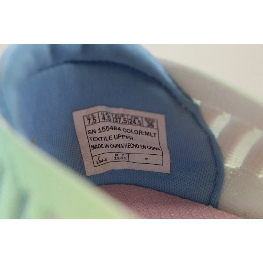 Skechers‎ Women's Street Poppy Rainbow Daze Slip on Sneaker Size 7.5 US